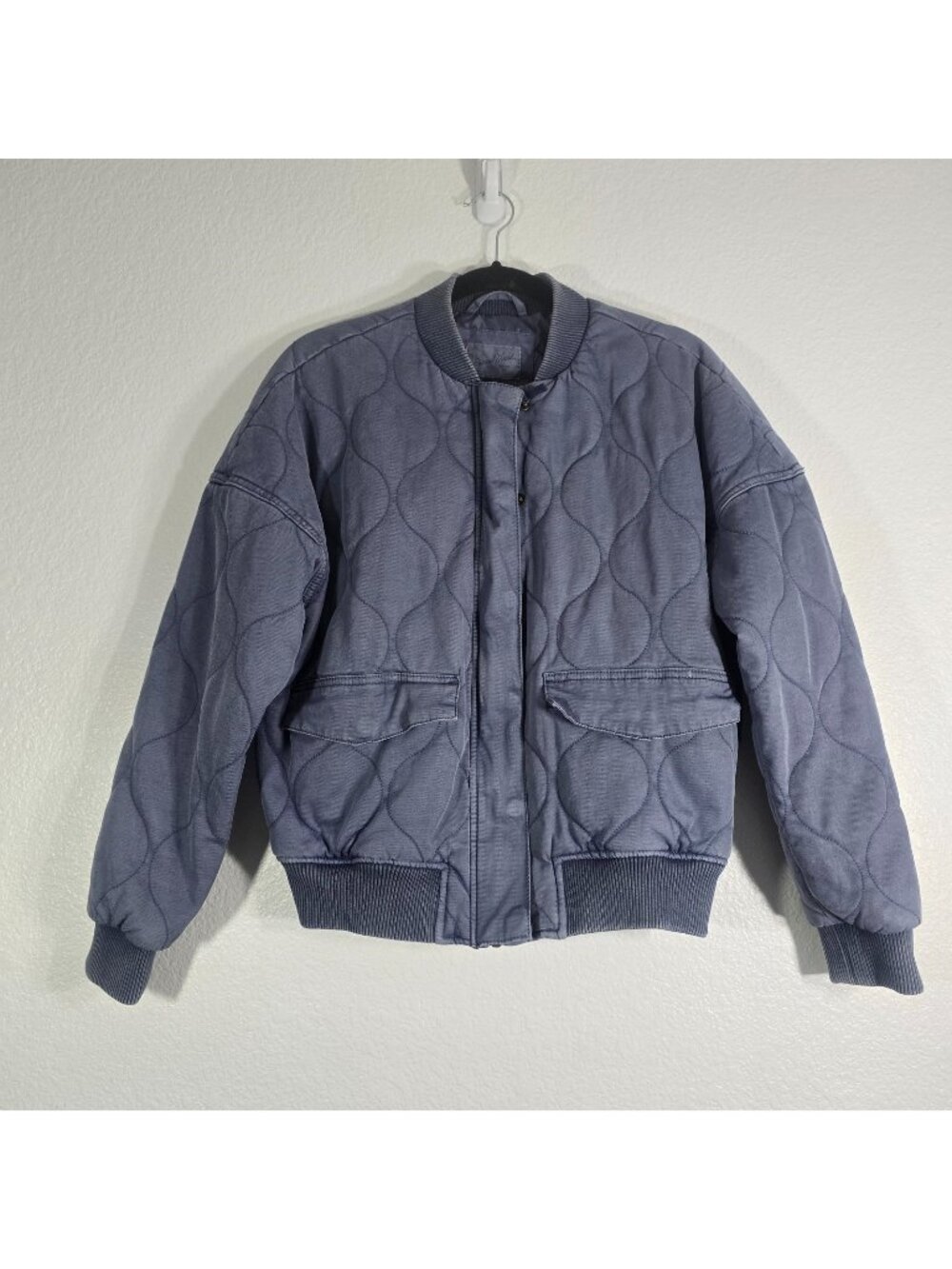 Universal Thread Quilted Bomber Jacket Women Small Blue Zip Distressed Casual
